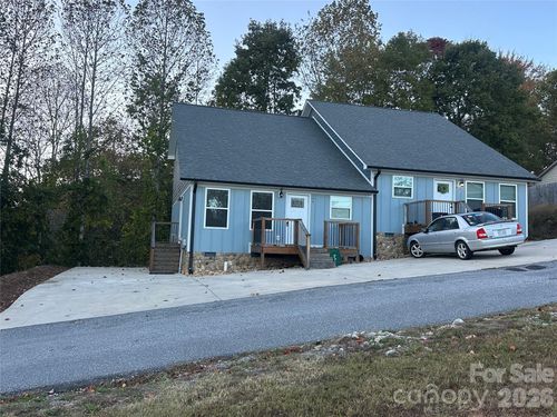 17 Meredith Ln, Marion, NC, 28752-6613 | Card Image