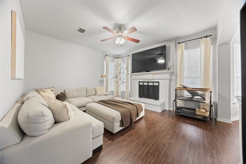 2842 Alcot Ln, Grand Prairie, TX, 75052-8345 | Card Image