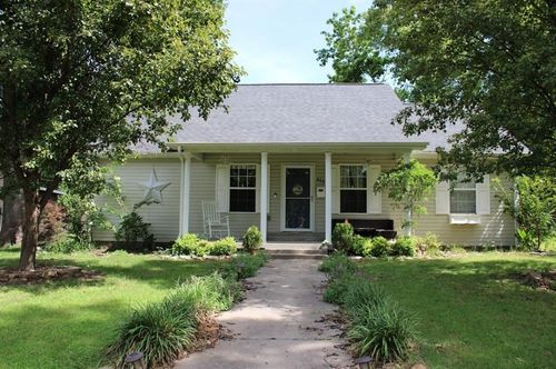 416 W Martin St, Pittsburg, KS, 66762-5049 | Card Image