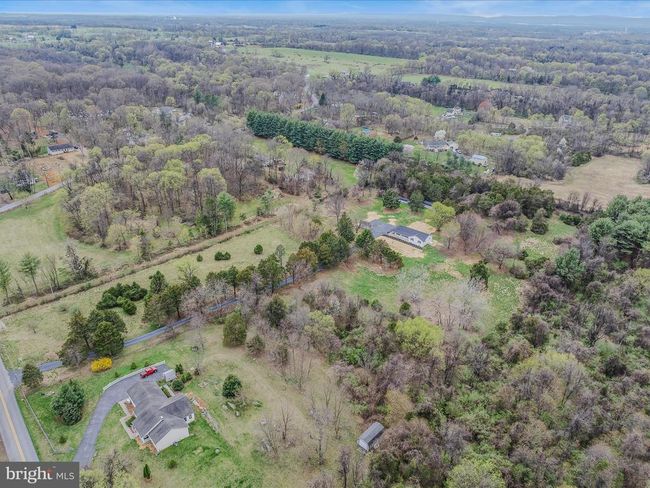 89 Morgan Grove Rd, Home with 4 bedrooms, 3 bathrooms and null parking in SHEPHERDSTOWN WV | Image 67