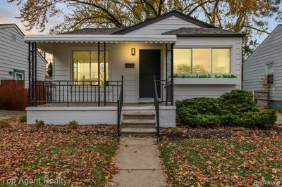 1309 Pingree Avenue, Home with 2 bedrooms, 1 bathrooms and null parking in Lincoln Park MI | Image 1