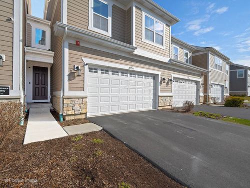 3728 Provenance Way, Northbrook, IL, 60062-5062 | Card Image