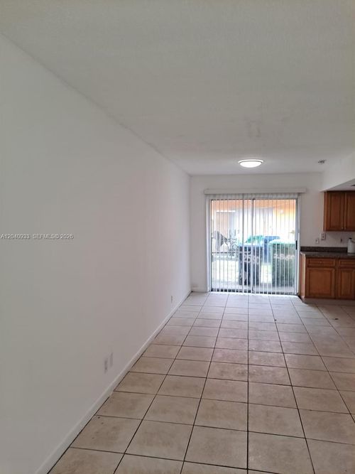 c18-2560 Nw 52nd Ave, Lauderhill, FL, 33313-2414 | Card Image