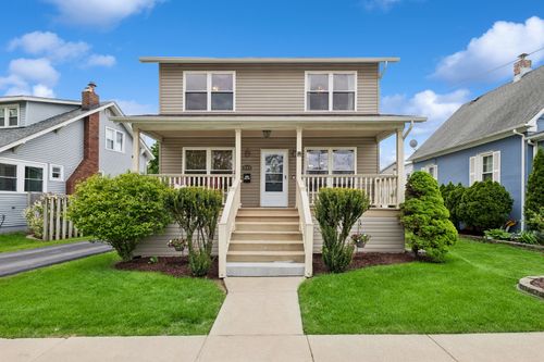 402 Crescent St, Wheaton, IL, 60187-5507 | Card Image