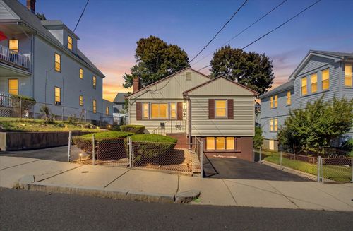 102 Westminster St, Boston, MA, 02136-3114 | Card Image
