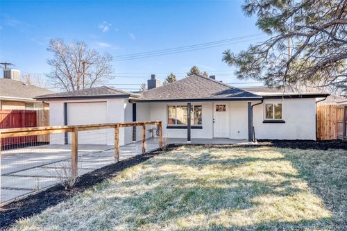 3670 N Glencoe St, Denver, CO, 80207-1138 | Card Image