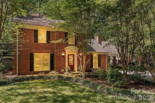 701 Tadlock Pl, Matthews, NC, 28105-5526 | Card Image