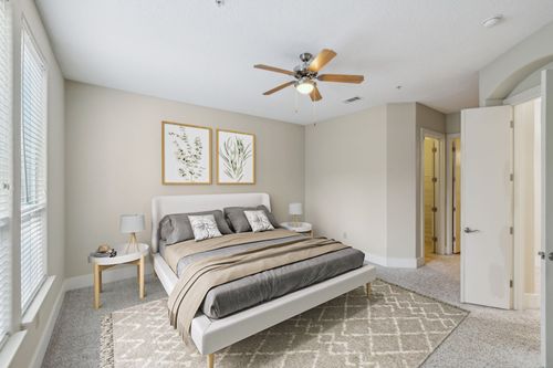226-2600 Hillsboro Pike, Nashville, TN, 37212-5637 | Card Image