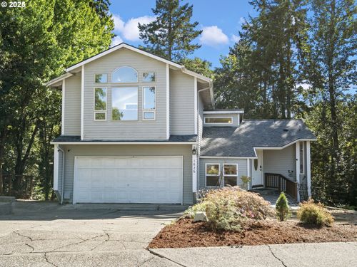 1826 E Carol Ann Dr, Newberg, OR, 97132-1207 | Card Image