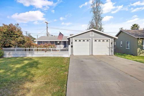1206 S Church St, Visalia, CA, 93277-4908 | Card Image