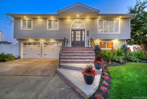 3784 Carrel Blvd, Oceanside, NY, 11572-5969 | Card Image
