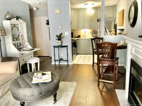 c-6 Pineview Drive, Branford, CT, 06471 | Card Image