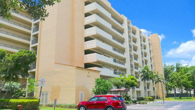 APT-708B - 3910 Inverrary Blvd, Condo with 3 bedrooms, 3 bathrooms and null parking in Lauderhill FL | Image 44