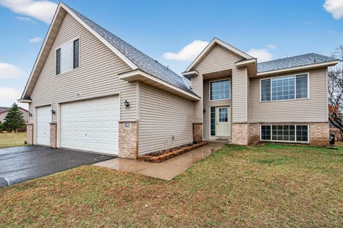 9531 242nd Ln Ne, Stacy, MN, 55079-9666 | Card Image
