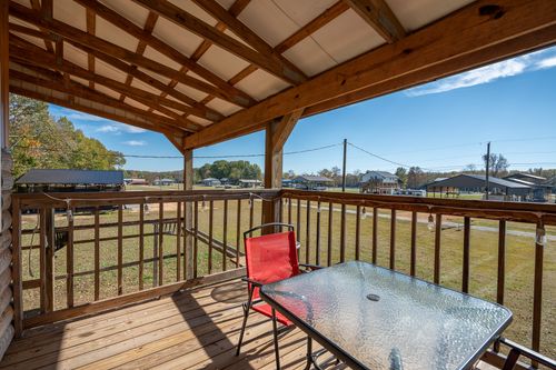 330 Jett Drive, Clifton, TN, 38425 | Card Image