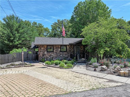 532 Reimer St, Lower Burrell, PA, 15068-2818 | Card Image