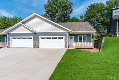 4063 Brooke Elizabeth Dr, House other with 3 bedrooms, 3 bathrooms and null parking in Onalaska WI | Image 1