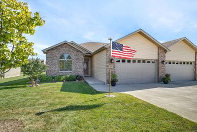 1761 Red Willow Road, Home with 3 bedrooms, 3 bathrooms and 2 parking in Morris IL | Image 1