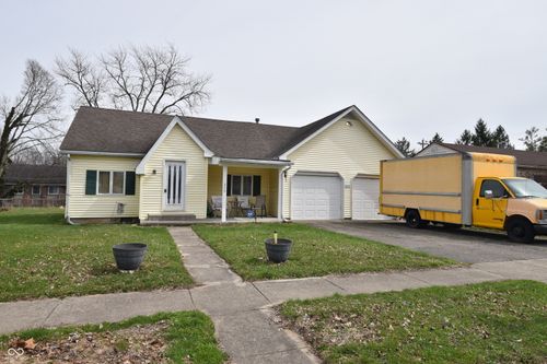 215 Eikenberry St, Greenfield, IN, 46140-1318 | Card Image