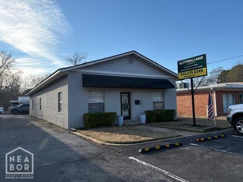 1201 Nettleton Cir, Jonesboro, AR, 72401-3877 | Card Image