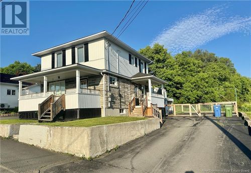 95 34e Ave, Edmundston, NB, E3V2T4 | Card Image