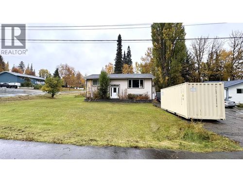 3644 Willowdale Dr, Prince George, BC, V2K1X5 | Card Image