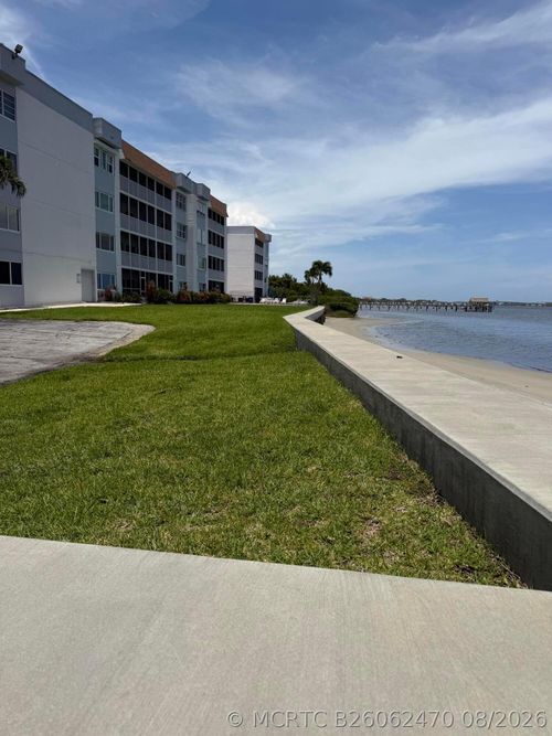 107-1516 S Lakeside Dr, Lake Worth Beach, FL, 33460-5884 | Card Image