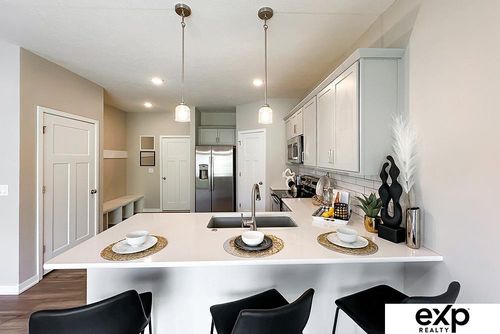 7919 N 93rd St, Omaha, NE, 68122-1345 | Card Image