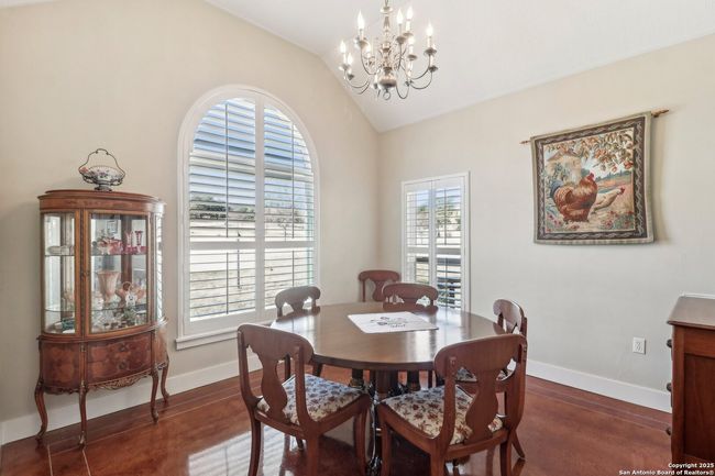 221 Cypress Estates Pkwy, House other with 3 bedrooms, 2 bathrooms and null parking in Ingram TX | Image 9