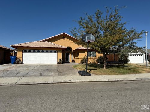 269 Burns Ct, Shafter, CA, 93263-3420 | Card Image