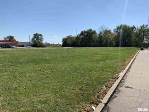2920 S Grand Ave E, Springfield, IL, 62703-2176 | Card Image
