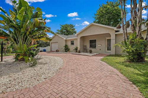 1740 51st St N, St Petersburg, FL, 33710-5244 | Card Image