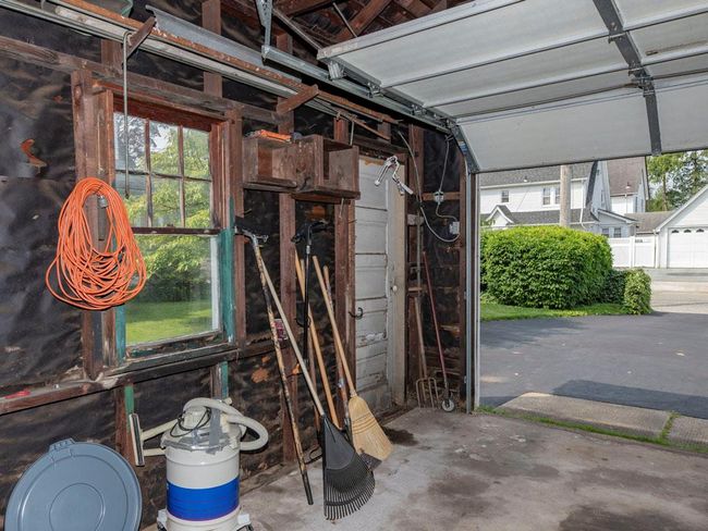View of garage | Image 8