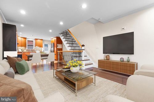 1629 S Iseminger St, PHILADELPHIA, PA, 19148-1010 | Card Image