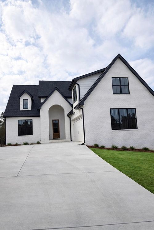 9830 Leslie Sandidge Dr, Ooltewah, TN, 37363-9349 | Card Image