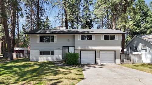 13709 E 30th Ave, Spokane Valley, WA, 99216-2434 | Card Image