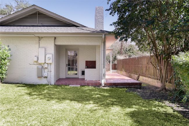 1904 Meadowbrook Dr, House other with 4 bedrooms, 4 bathrooms and 4 parking in Austin TX | Image 37