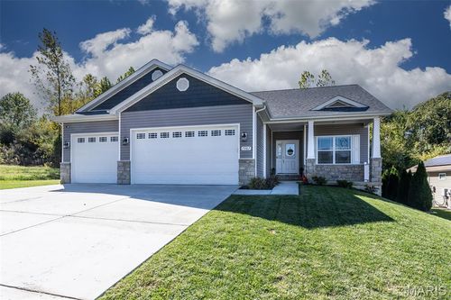 7987 Matterhorn Canyon Rd, Caseyville, IL, 62232-1266 | Card Image