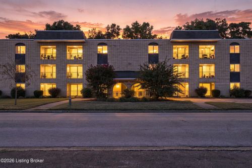 109-b-4825 Sherburn Ln, Louisville, KY, 40207-5127 | Card Image