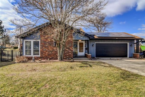 2065 Friel Ct, Decatur, IL, 62521-5231 | Card Image