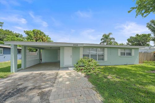 2135 Lee Ln, Sarasota, FL, 34231-4305 | Card Image
