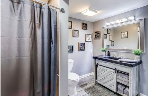 32362 N Pine Ave, Grayslake, IL, 60030-2549 | Card Image