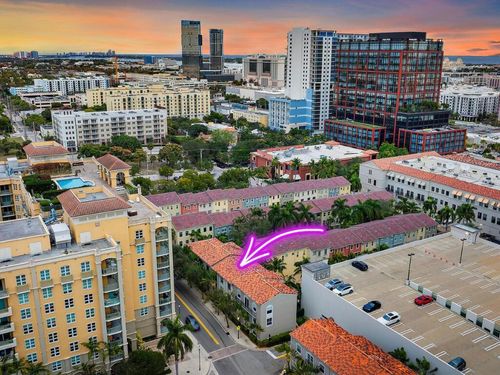 302-560 S Sapodilla Avenue, West Palm Beach, FL, 33401 | Card Image