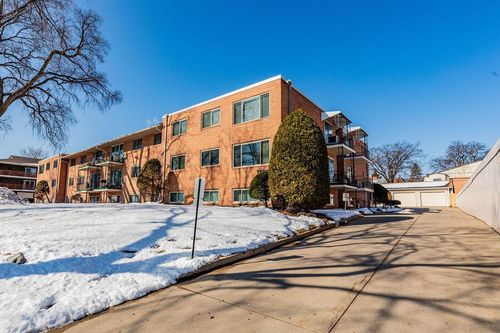 20-605 7th St S, Fargo, ND, 58103-2762 | Card Image