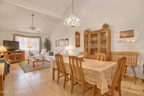 2736 N Pacific Dr, Tucson, AZ, 85705-4282 | Card Image