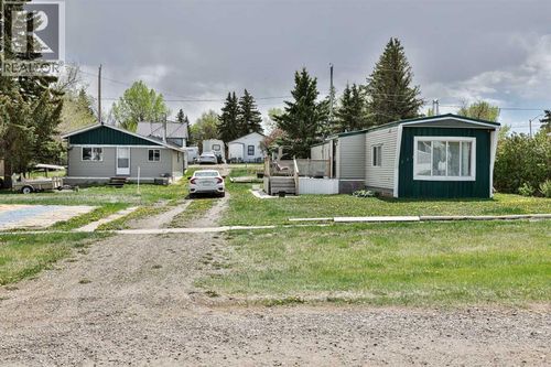 222 Centre Street, Lomond, AB, T0L1G0 | Card Image
