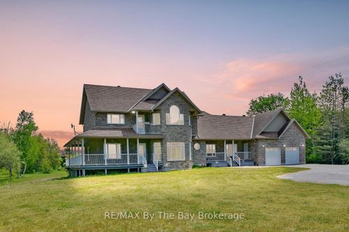 960 Lawson Rd, Tiny, ON, L0L1P1 | Card Image