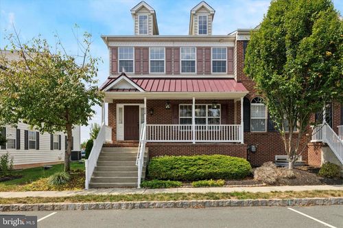 2116 Danville Dr, PENNSBURG, PA, 18073-1277 | Card Image