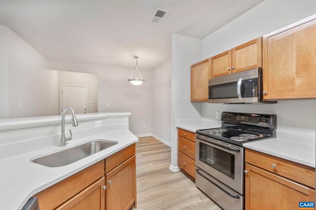 APT-3B - 745 Walker Sq, Condo with 1 bedrooms, 1 bathrooms and null parking in CHARLOTTESVILLE VA | Image 12