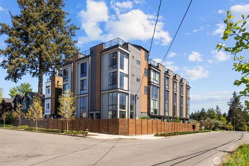 12000 31st Ave Ne, Seattle, WA, 98125-5502 | Card Image